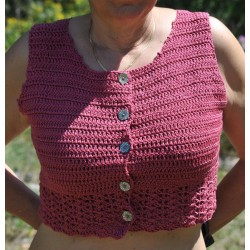 Crop top boutonné au crochet fait main